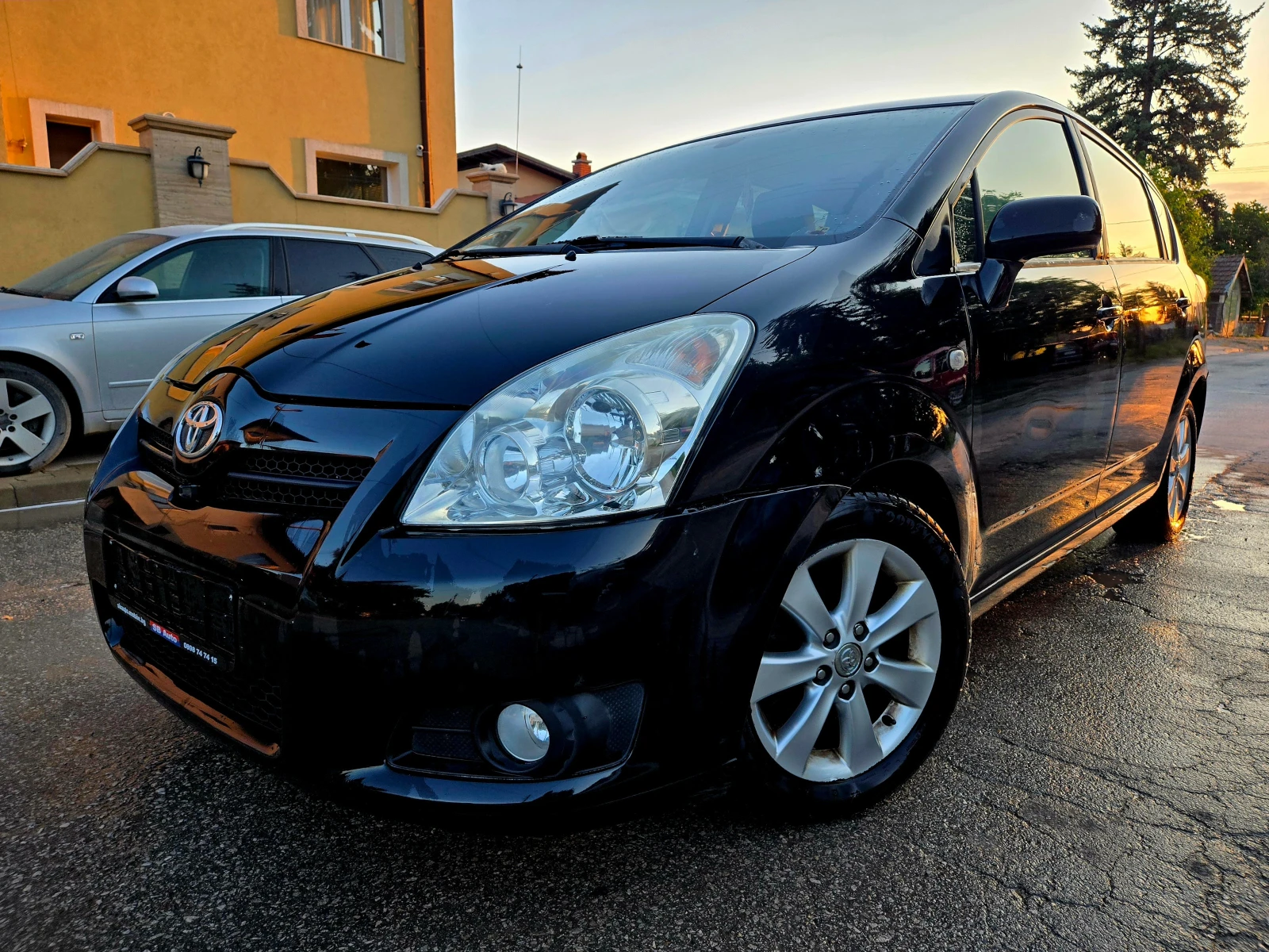 Toyota Corolla verso D4D Германия Нави Климатроник Парктроник 7-Седалки