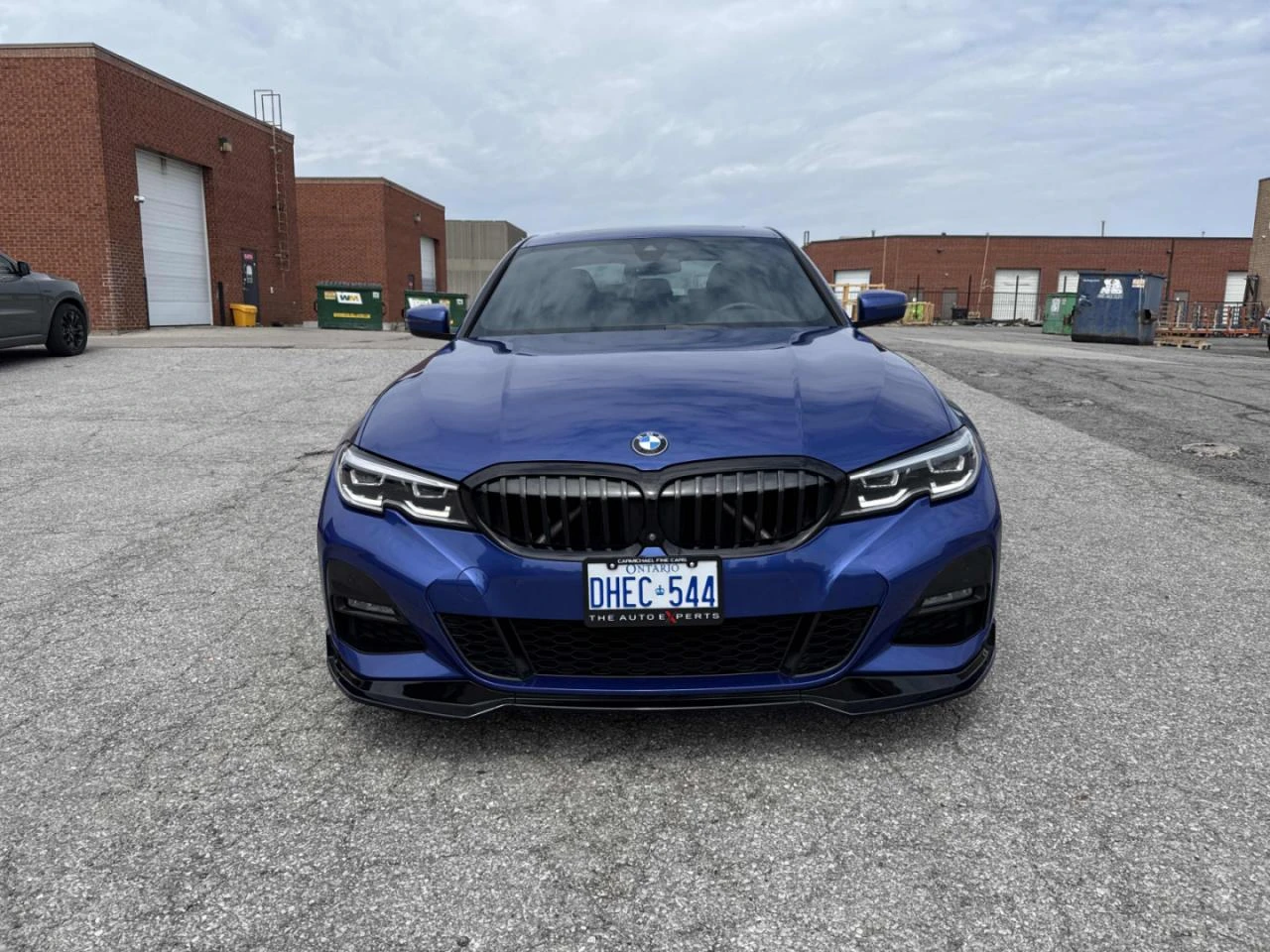 BMW 330 M-pkg* HUD* 360* Keyless* Пано* Подгрев, снимка 2 - Автомобили и джипове - 55689431