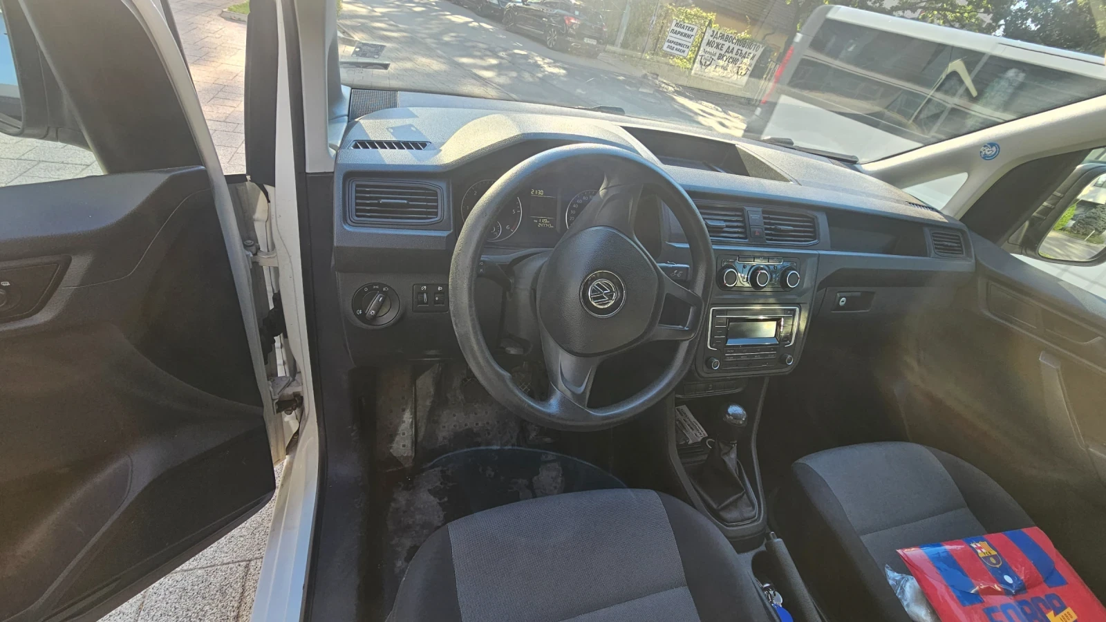 VW Caddy, снимка 6 - Автомобили и джипове - 56248922