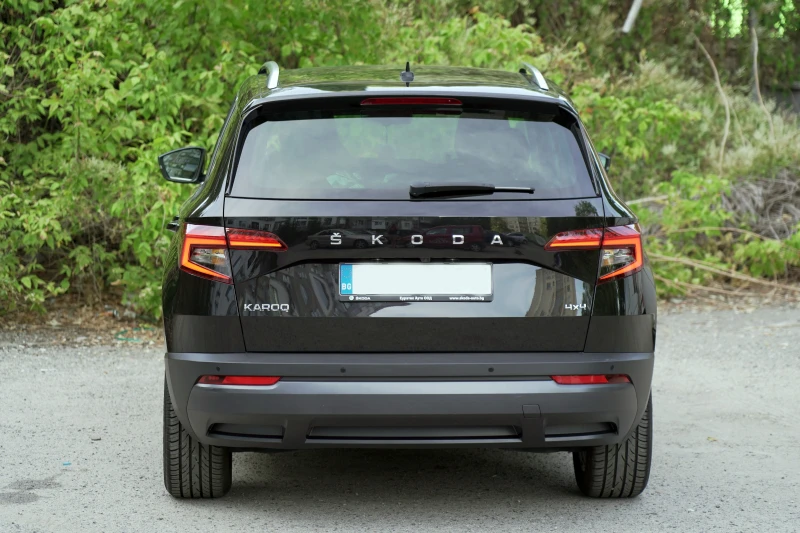 Skoda Karoq 2.0 TDI, 4x4, снимка 3 - Автомобили и джипове - 47286152