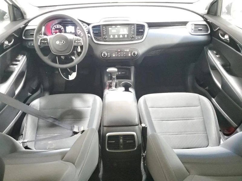 Kia Sorento, снимка 8 - Автомобили и джипове - 48323496