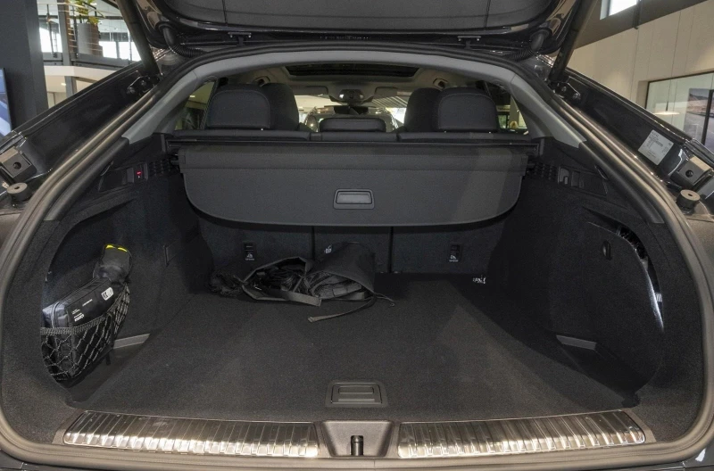 Audi Q5 40 TDI/SPORTBACK/NEW MODEL/S-LINE/PANO/CAMERA, снимка 16 - Автомобили и джипове - 52415521