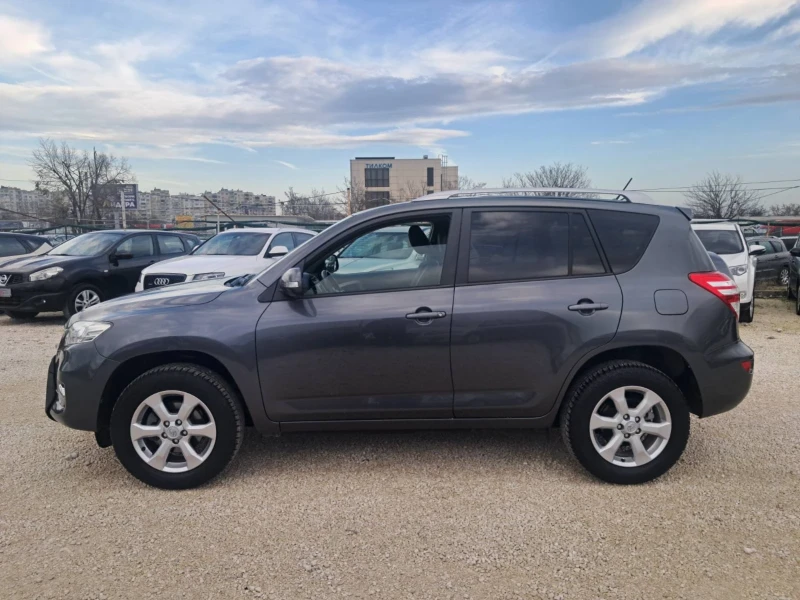 Toyota Rav4 2.2D4D 4x4, снимка 8 - Автомобили и джипове - 52739819