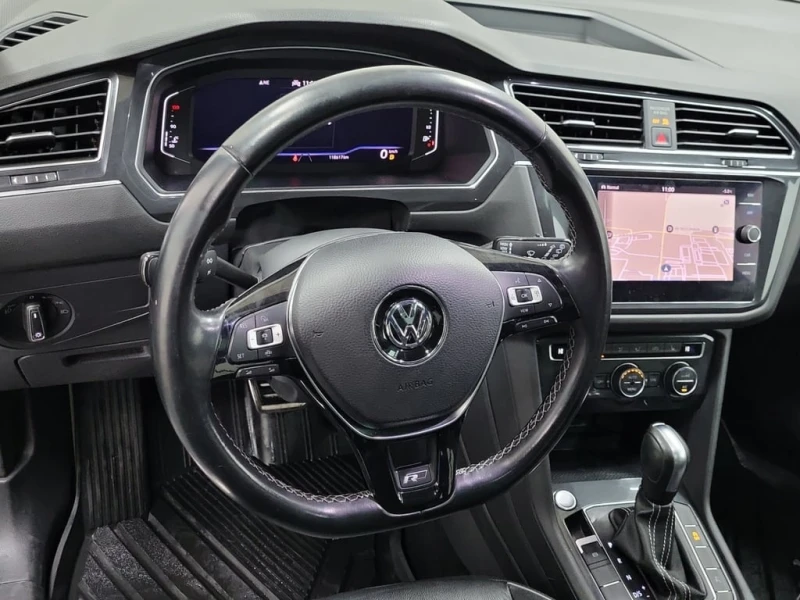 VW Tiguan * HIGHLINE * CARFAX * ЦЕНА ДО БГ, снимка 11 - Автомобили и джипове - 52886261