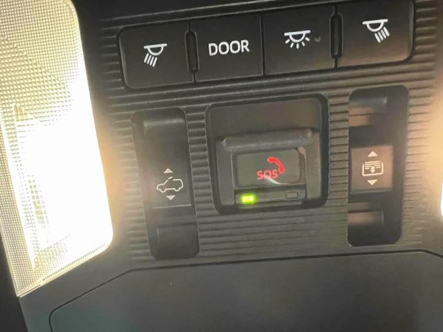 Toyota Rav4 Plug-in 4x4 Executive/кожа/360&#186;/стъклен таван, снимка 11 - Автомобили и джипове - 52565498