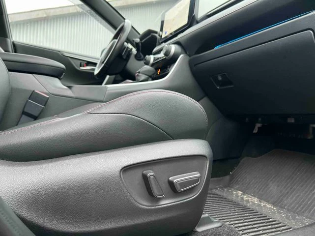 Toyota Rav4 Plug-in 4x4 Executive/кожа/360&#186;/стъклен таван, снимка 5 - Автомобили и джипове - 52565498