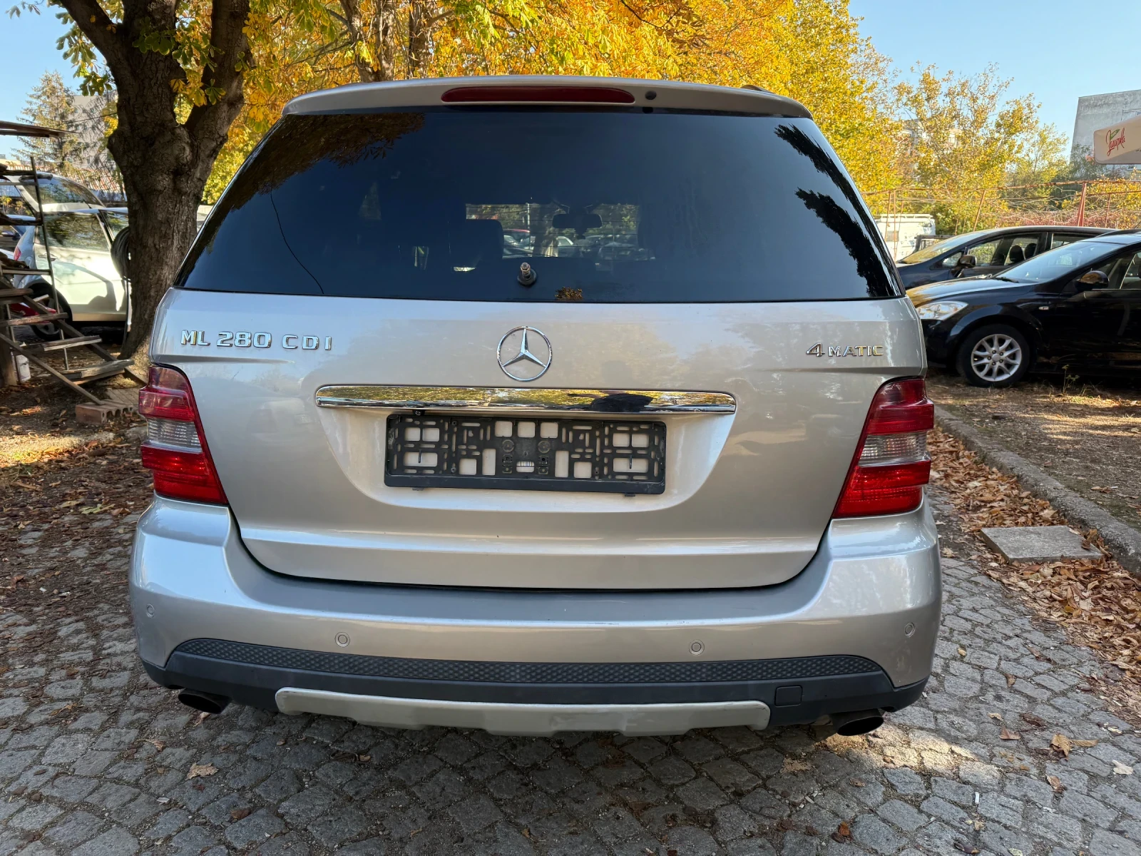 Mercedes-Benz ML 320 НА* ПРУЖИНИ* 3.0CDI* 7G* 4x4 - изображение 6