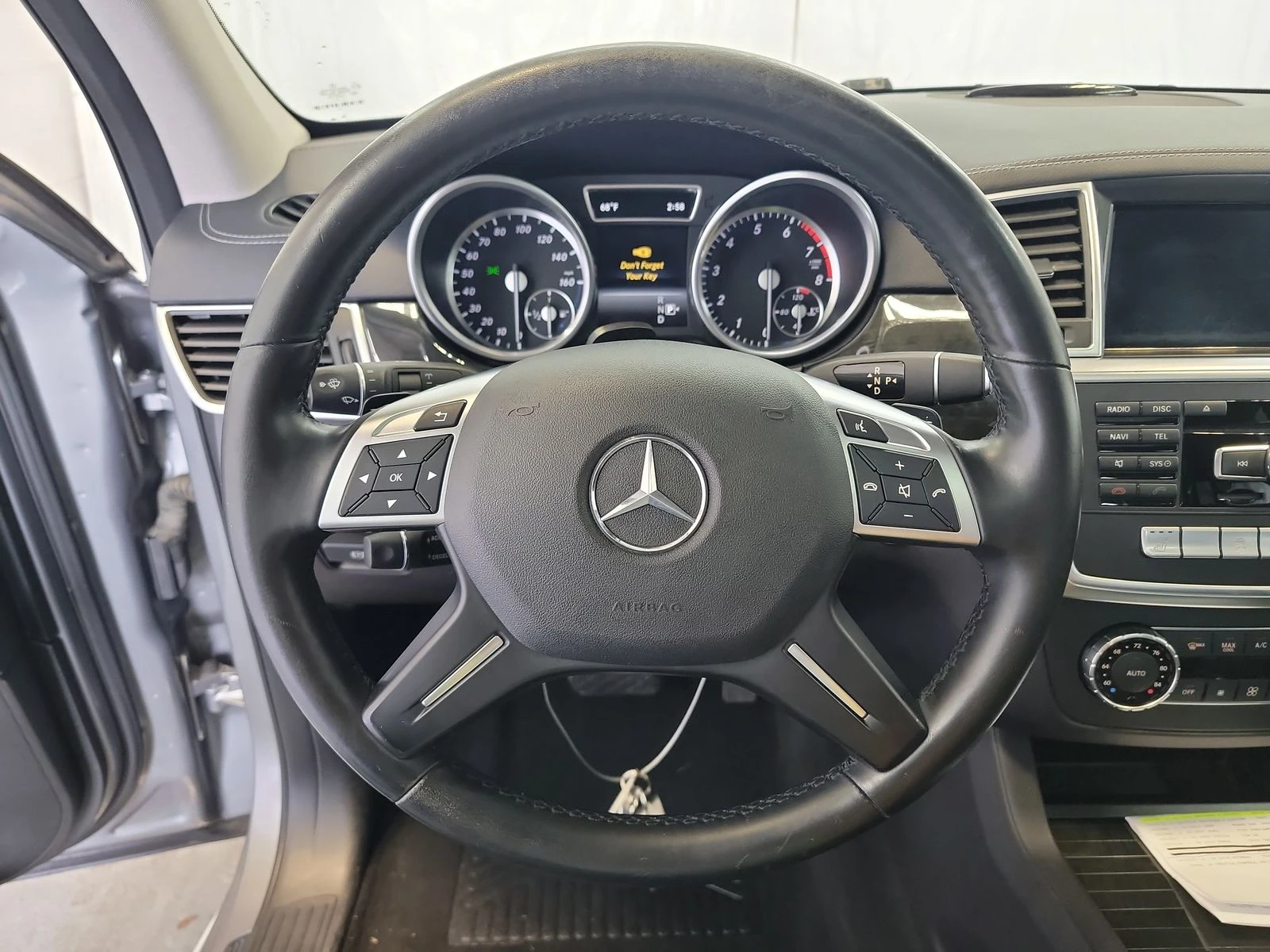 Mercedes-Benz GL 450 4MATIC* Blind Spot* Lane assist* Keyless* H/K - изображение 8