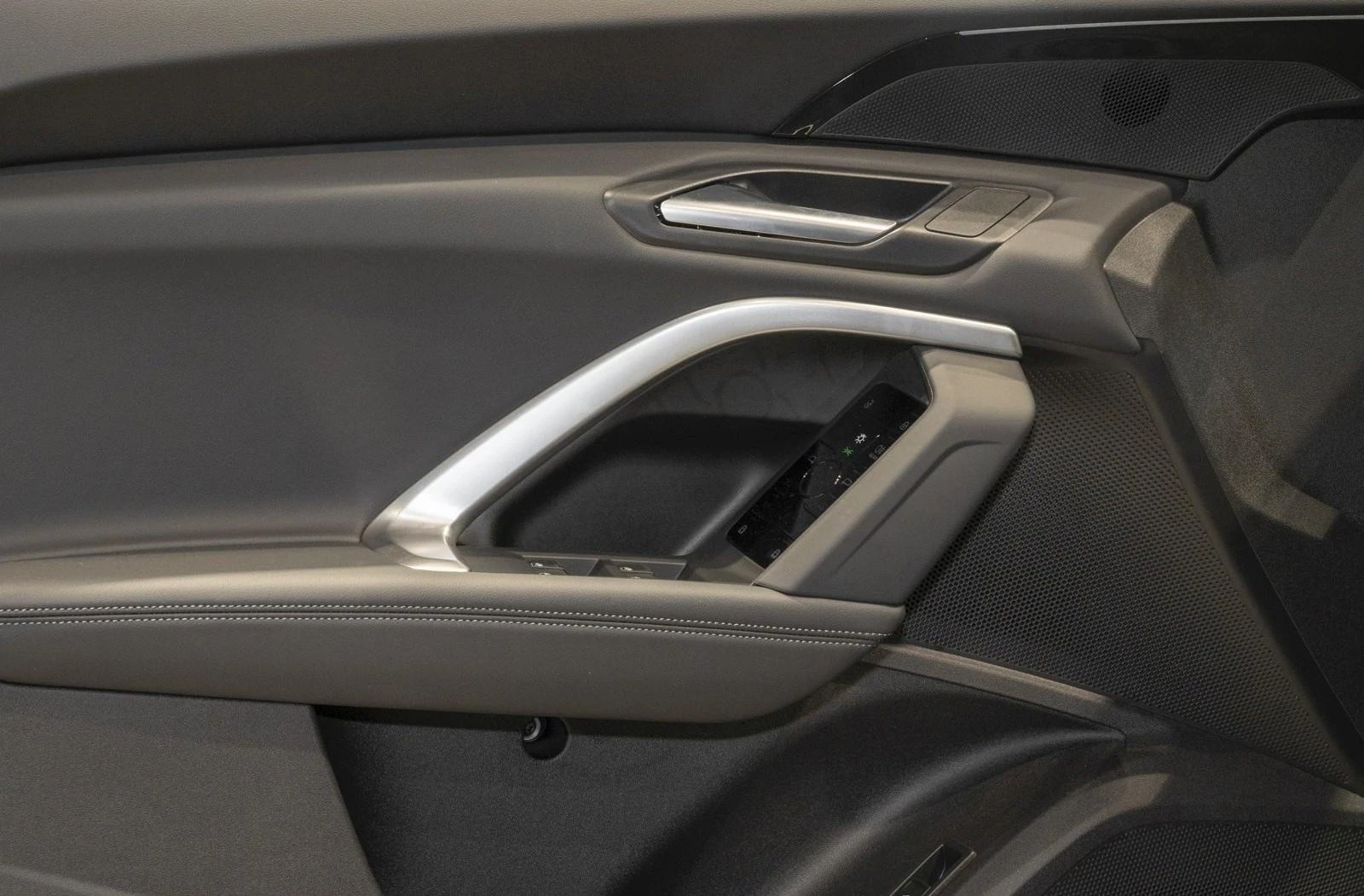 Audi Q5 40 TDI/SPORTBACK/NEW MODEL/S-LINE/PANO/CAMERA | Mobile.bg   6