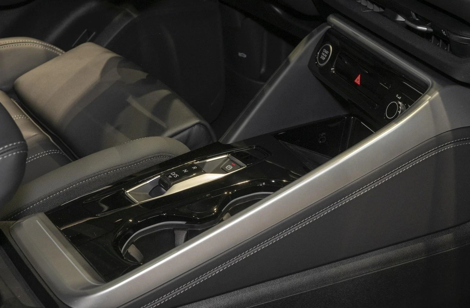 Audi Q5 40 TDI/SPORTBACK/NEW MODEL/S-LINE/PANO/CAMERA | Mobile.bg   11