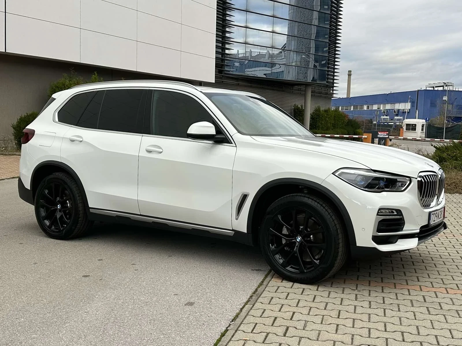 BMW X5 40iX HIBRID - изображение 3