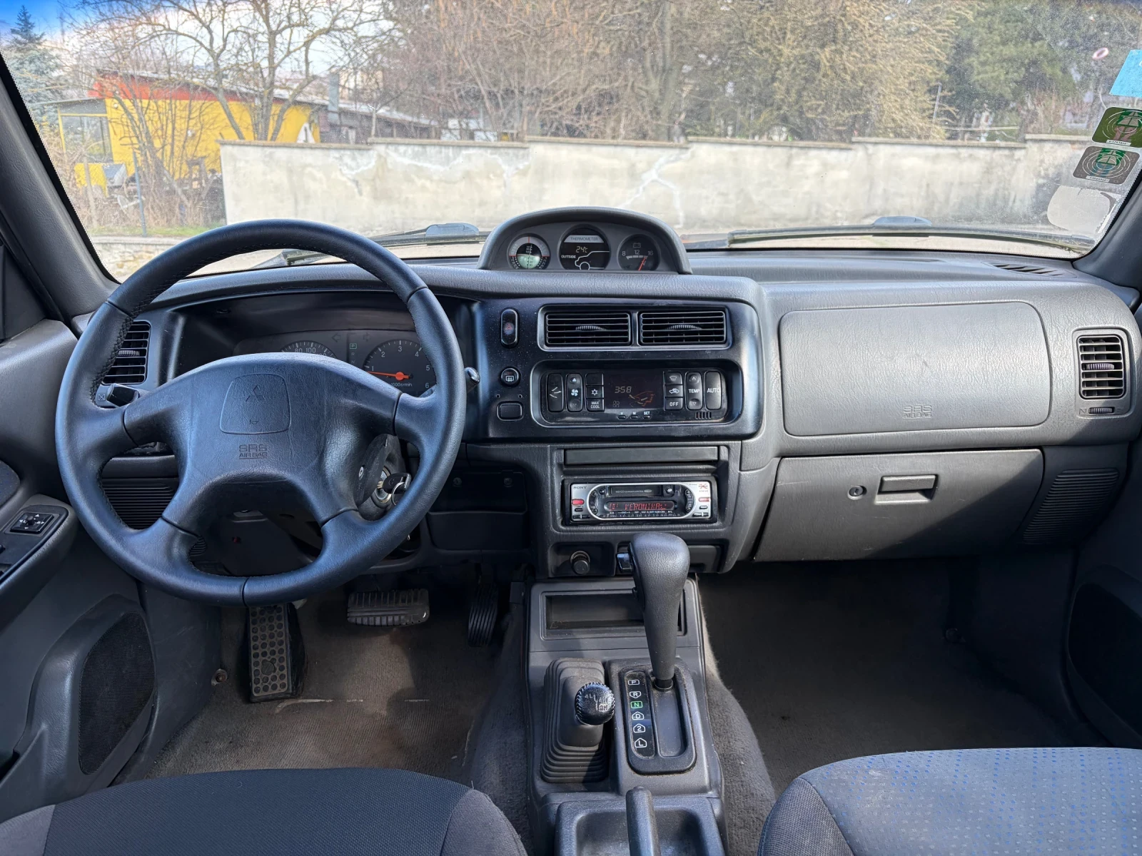 Mitsubishi L200 2.5d 116hp Avtomat Italy, снимка 8 - Автомобили и джипове - 53982031