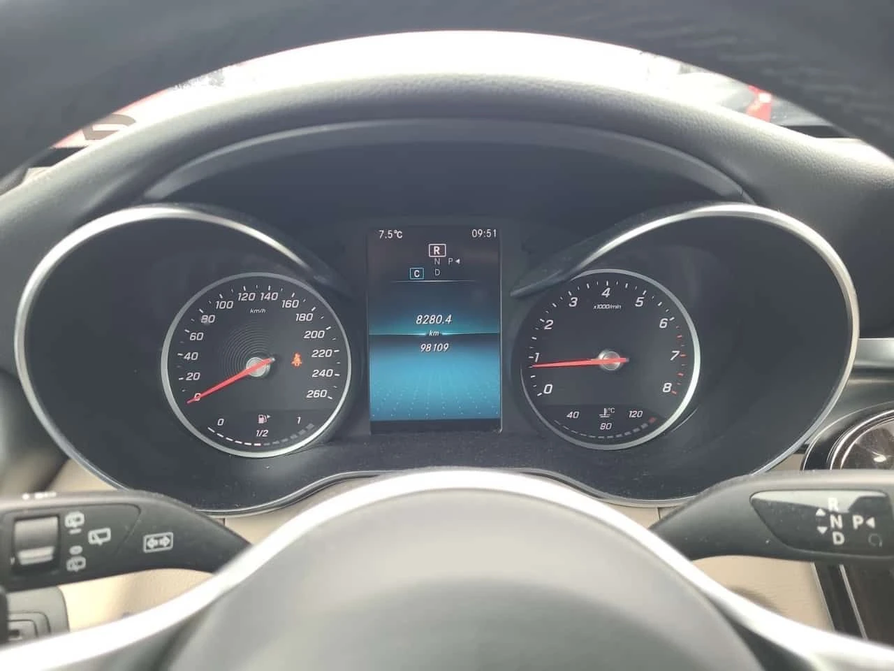 Mercedes-Benz GLC 300 KEYLESS* ПОДГРЕВИ* ПАНОРАМА* CARFAX, снимка 9 - Автомобили и джипове - 54185699