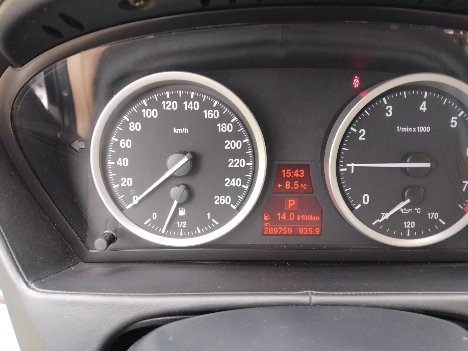 BMW X6, снимка 8 - Автомобили и джипове - 54633375