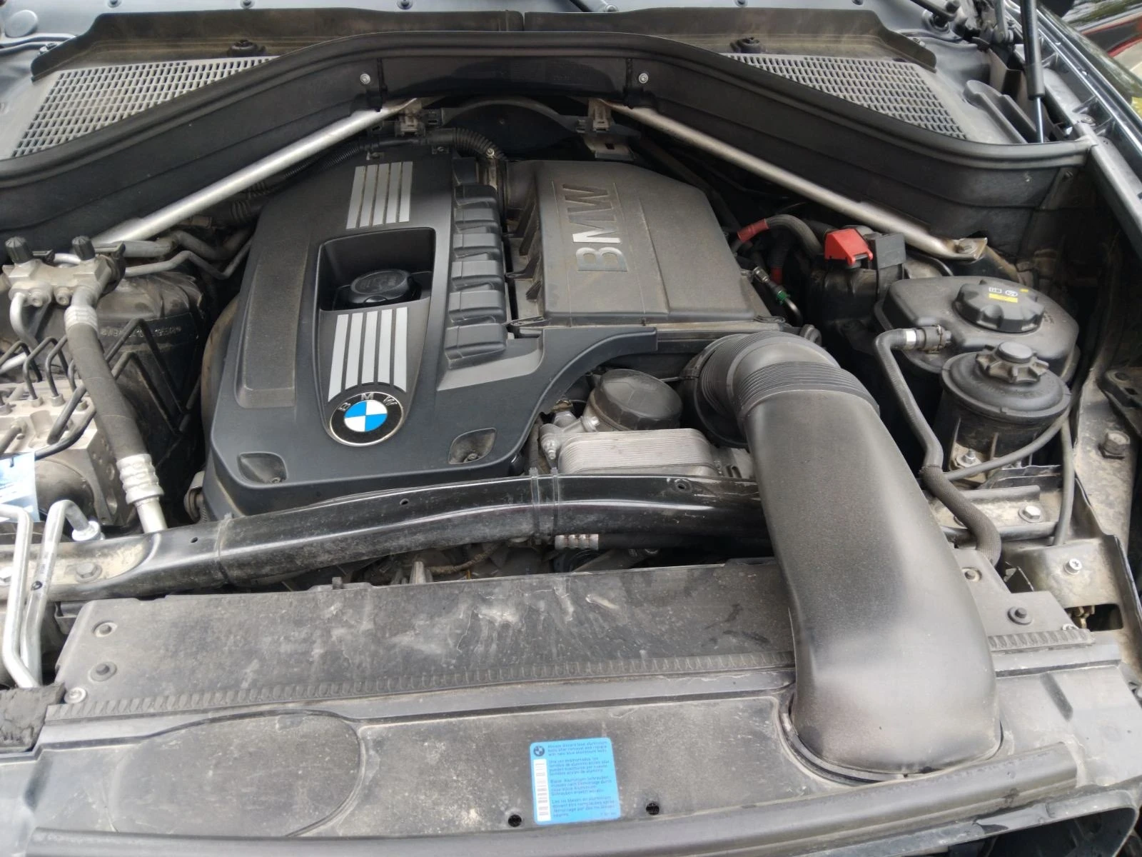 BMW X6, снимка 11 - Автомобили и джипове - 54633375