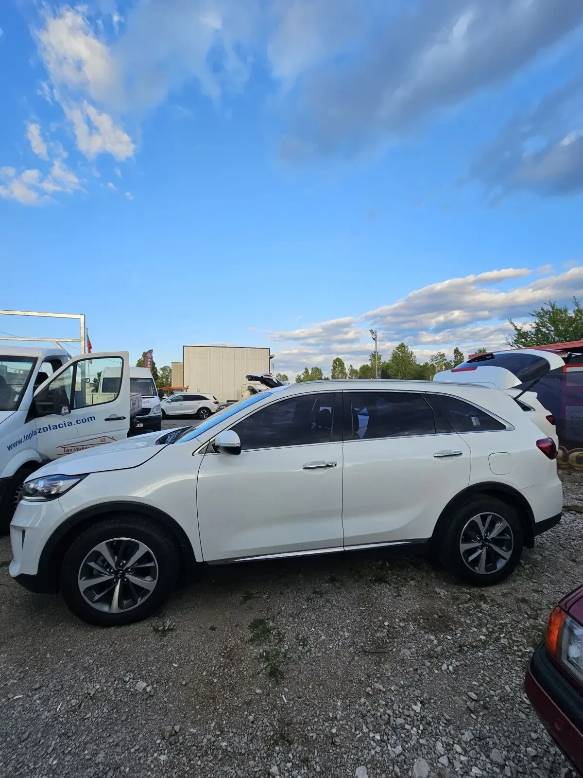 Kia Sorento НАЛИЧЕН В БЪЛГАРИЯ, снимка 3 - Автомобили и джипове - 55288700