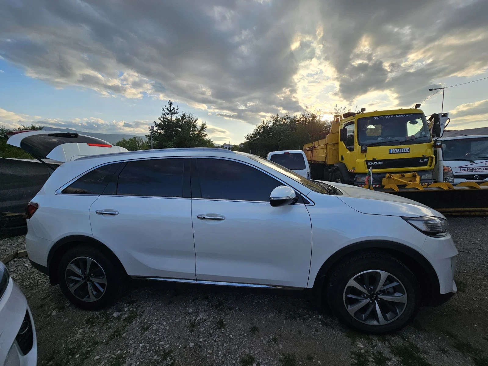 Kia Sorento НАЛИЧЕН В БЪЛГАРИЯ, снимка 2 - Автомобили и джипове - 55288700