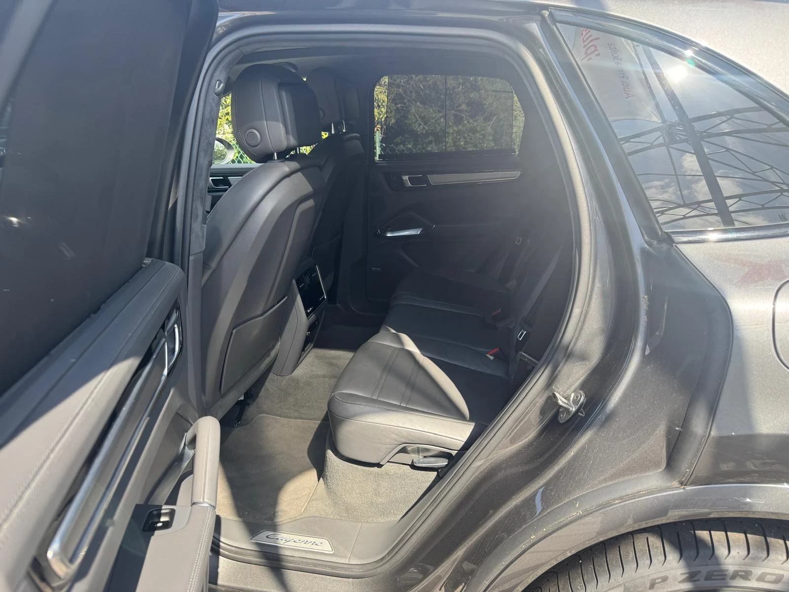 Porsche Cayenne  4.0* V8* TURBO S* E-HYBRID* 680KC, снимка 12 - Автомобили и джипове - 55839122