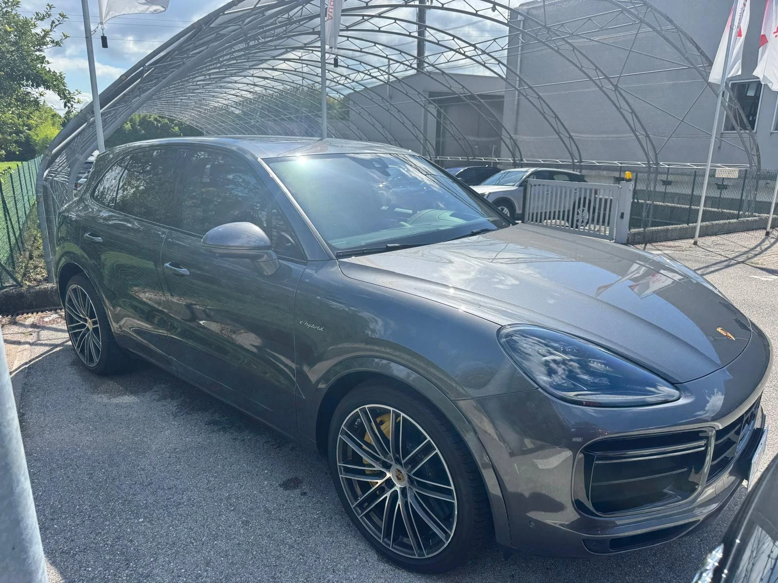 Porsche Cayenne  4.0* V8* TURBO S* E-HYBRID* 680KC, снимка 2 - Автомобили и джипове - 55839122