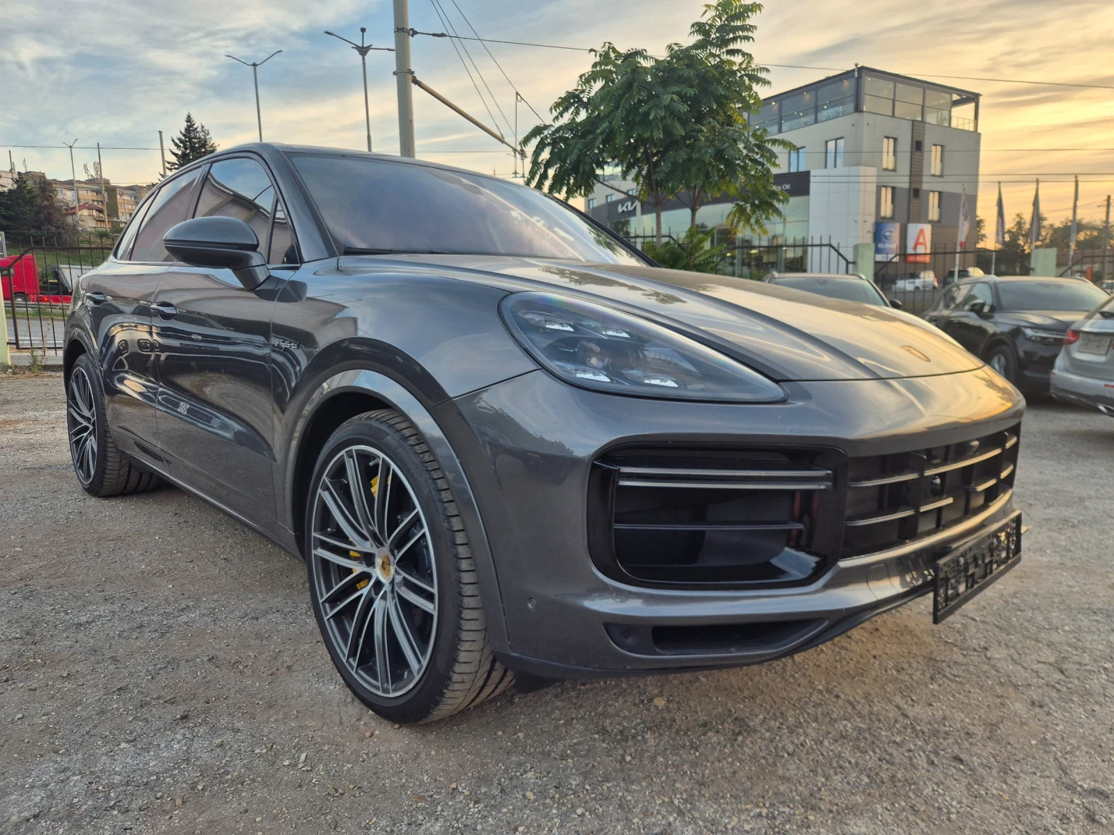 Porsche Cayenne TURBO S V8 E-HYBRID 680KC* CERAMIC* FULMAX | Mobile.bg � ����������� 5