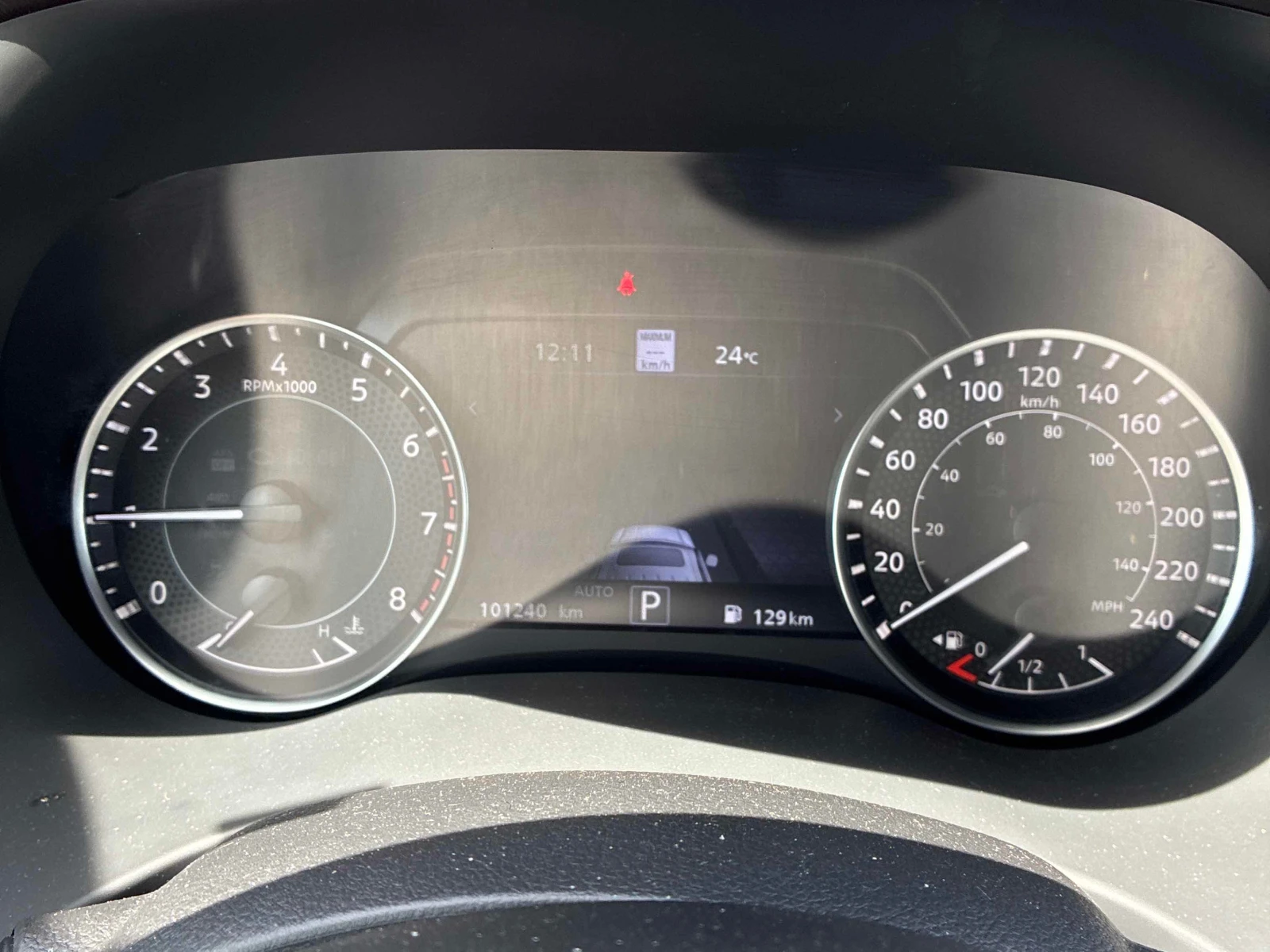 Nissan Armada * Platinum * АВТОКРЕДИТ БЕЗ ПЪРВОНАЧАЛНА ВНОСКА* , снимка 8 - Автомобили и джипове - 55847651