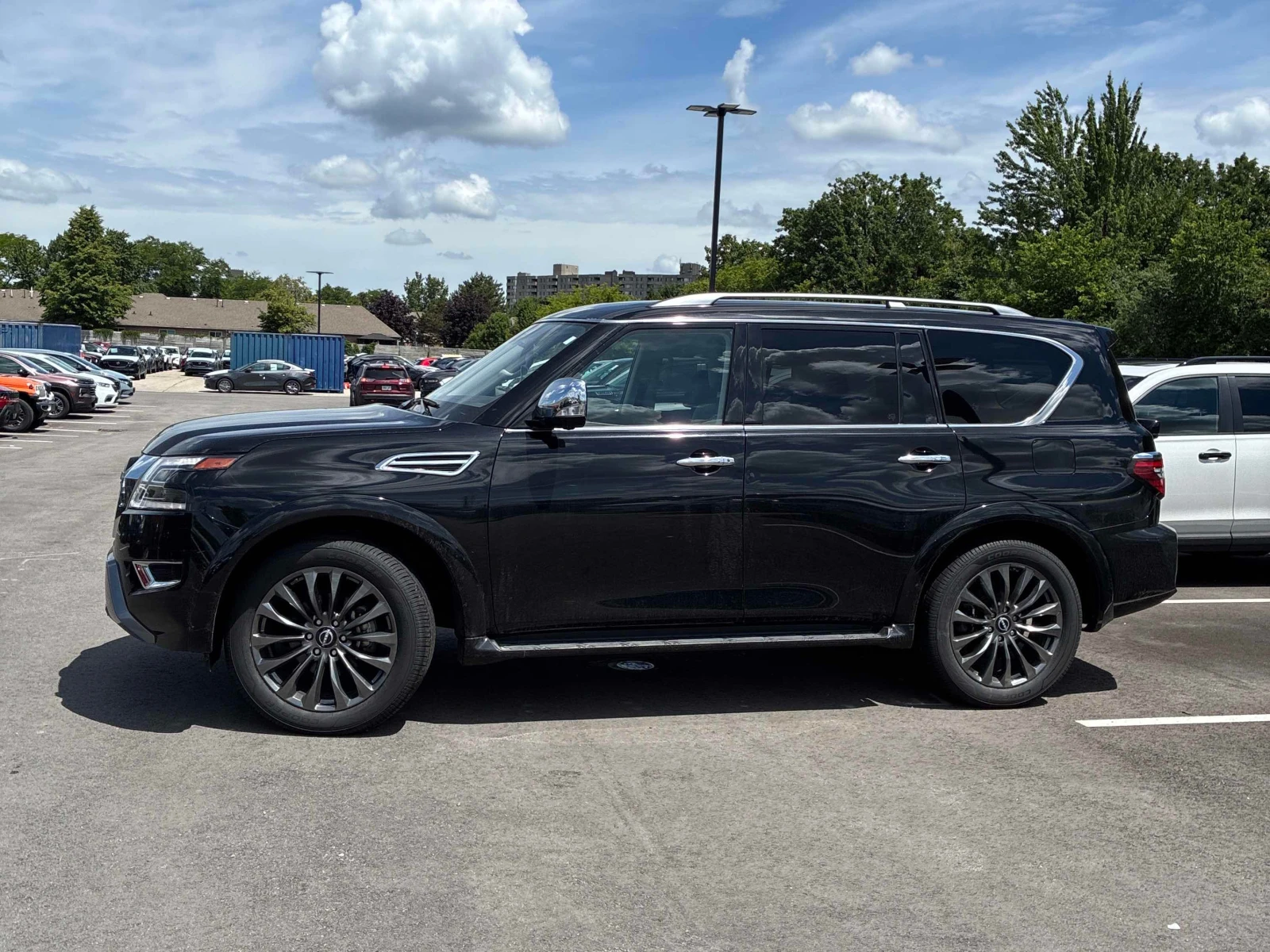 Nissan Armada * Platinum * АВТОКРЕДИТ БЕЗ ПЪРВОНАЧАЛНА ВНОСКА* , снимка 2 - Автомобили и джипове - 55847651