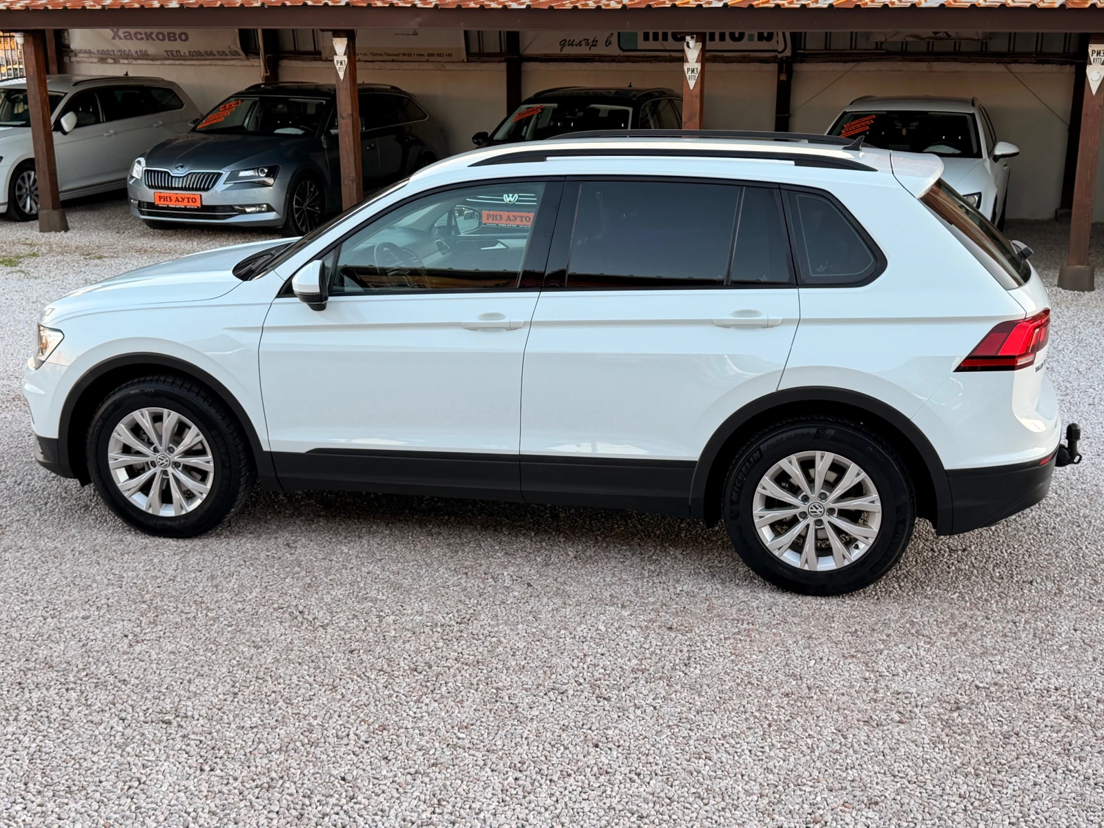 VW Tiguan 2.0TDI* 100%KM* 6SK* LED* LIZING, снимка 12 - Автомобили и джипове - 56619980