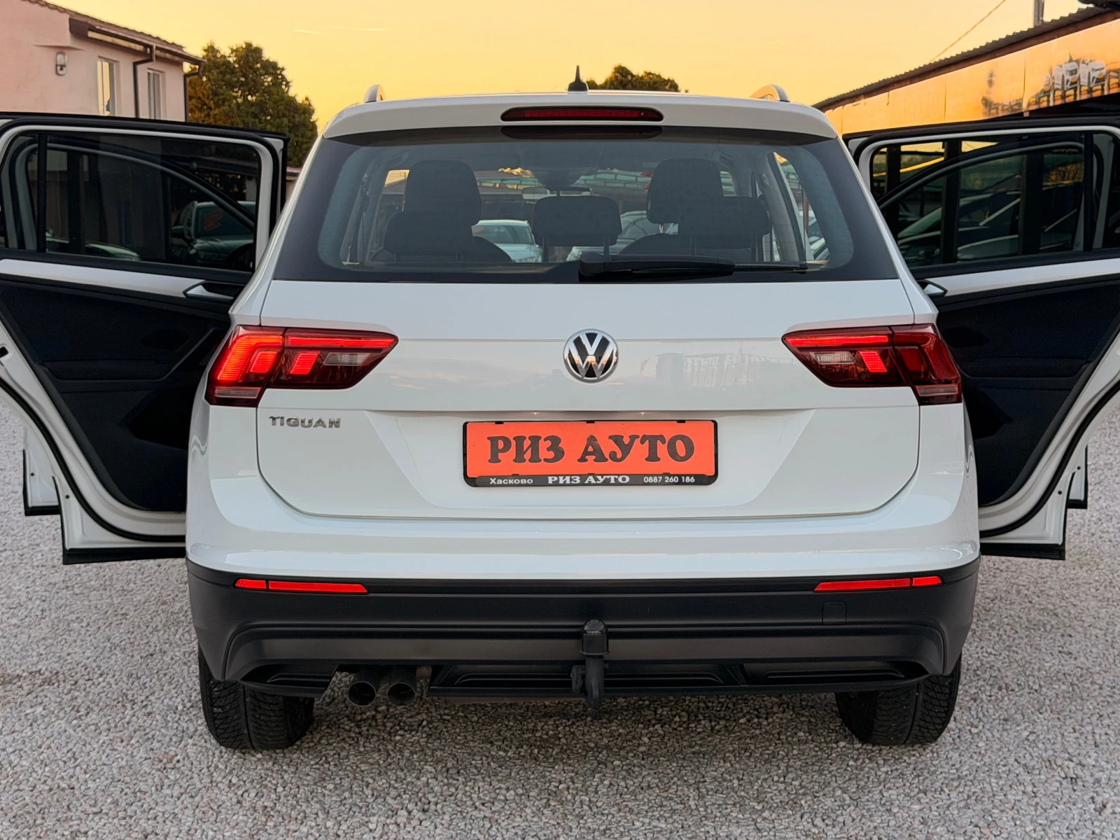 VW Tiguan 2.0TDI* 100%KM* 6SK* LED* LIZING, снимка 8 - Автомобили и джипове - 56619980