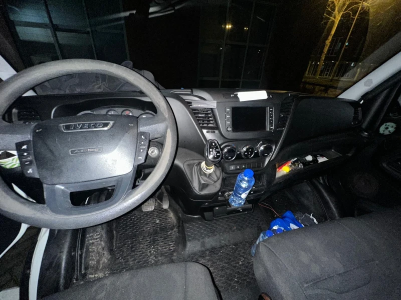 Iveco Daily 35-130 HI-MATIC, снимка 5 - Бусове и автобуси - 49021736