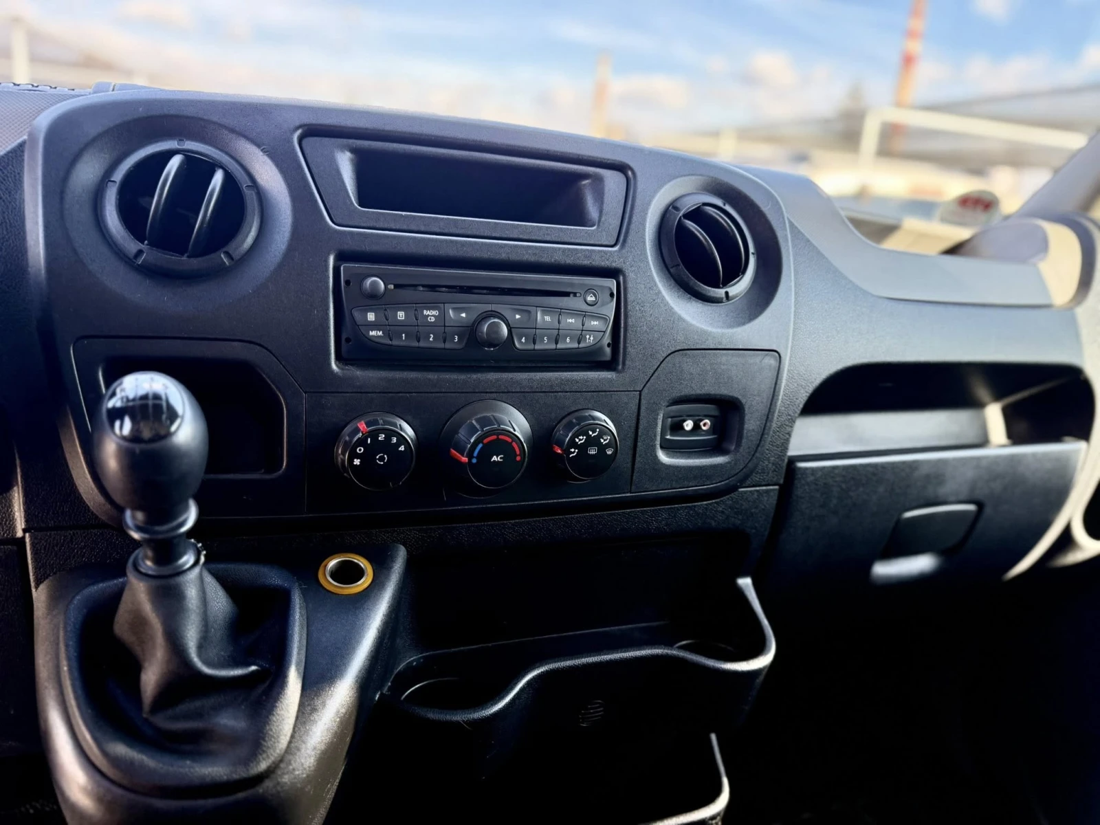 Renault Master 2.3 6-скорости - изображение 10