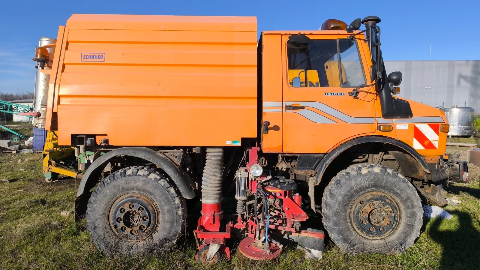 Mercedes-Benz UNIMOG  - изображение 2