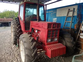      CASE IH 1056XL
