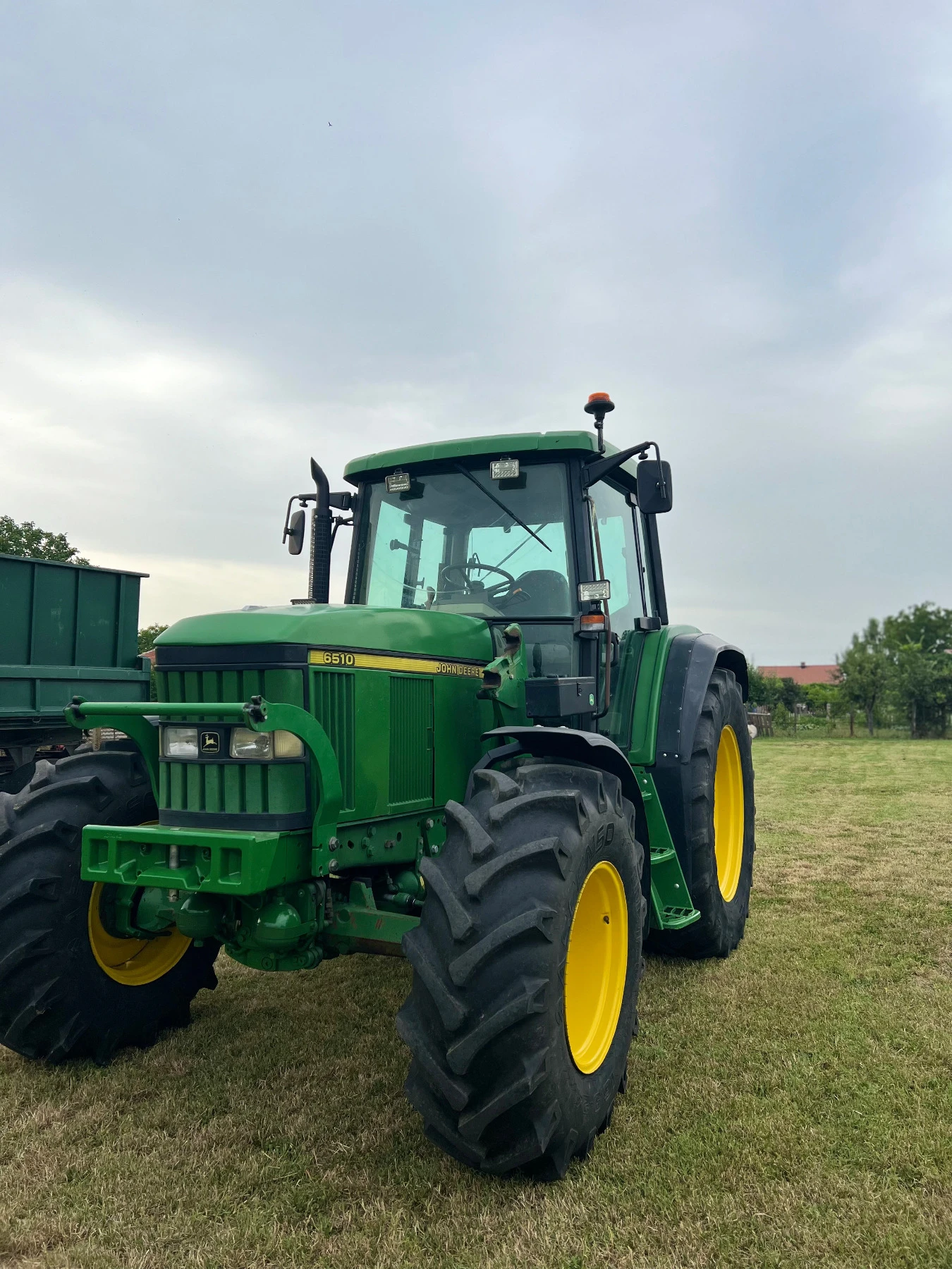 Трактор John Deere John deree 6510 - изображение 2