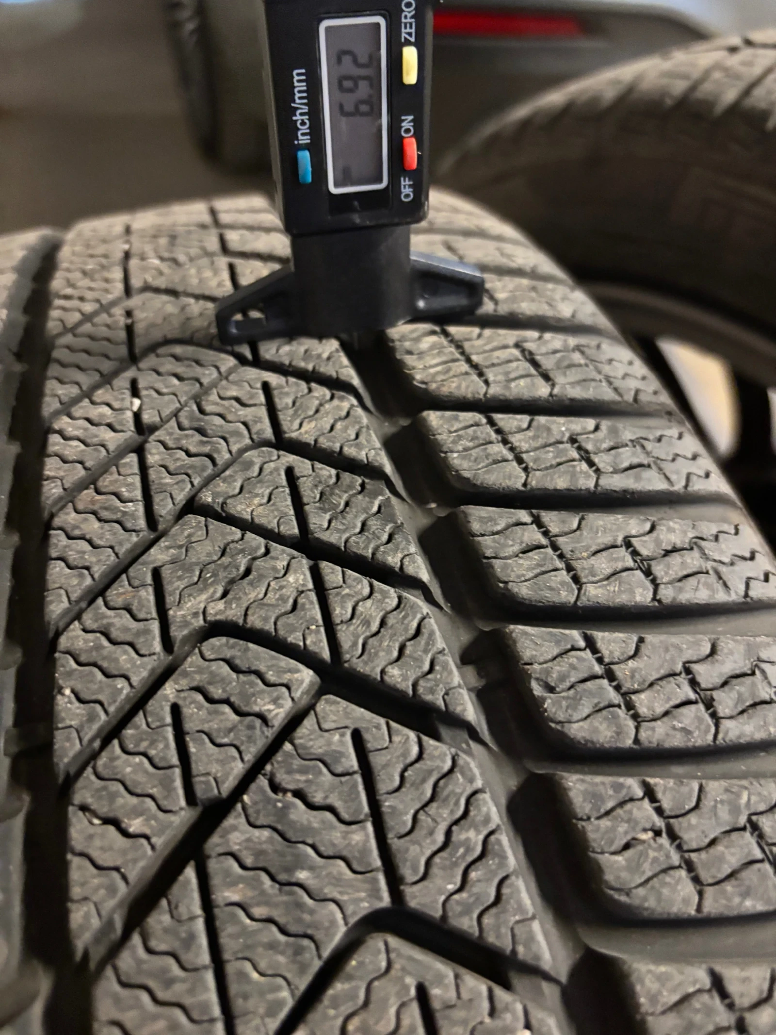    275/40R18  BMW | Mobile.bg   5