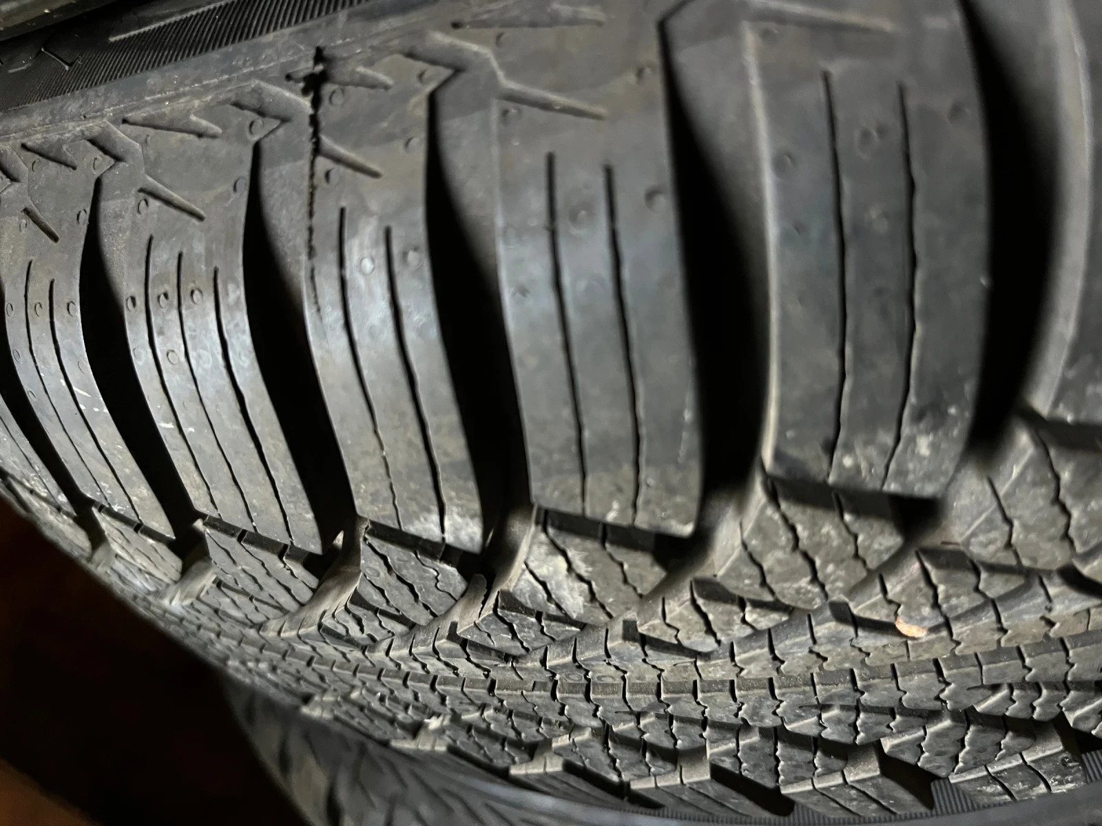 ���� � ������ 195/65R15 | Mobile.bg � ����������� 4