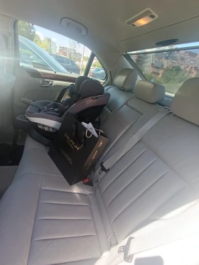 Mercedes-Benz E 350 4matic, benzine , снимка 13