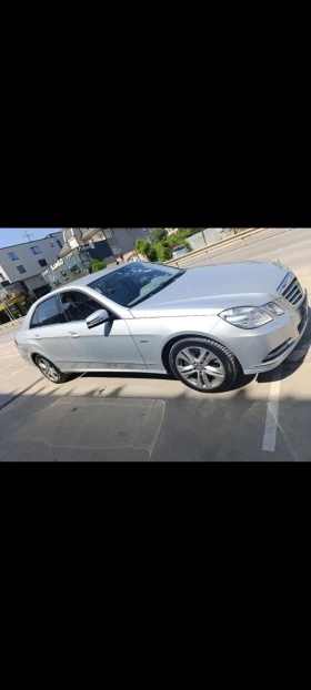 Mercedes-Benz E 350 4matic, benzine , снимка 3
