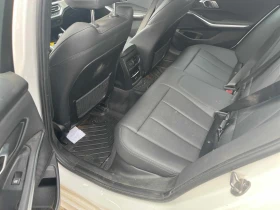 BMW 330 * xDrive * CARFAX * ОПЦИЯ ЗА ФИНАНСИРАНЕ, снимка 11