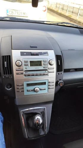 Toyota Corolla verso - 2700 € / 5280.74 лв. - 46877196 3