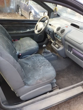 Renault Twingo - 1400 € / 2738.16 лв. - 17709204 6