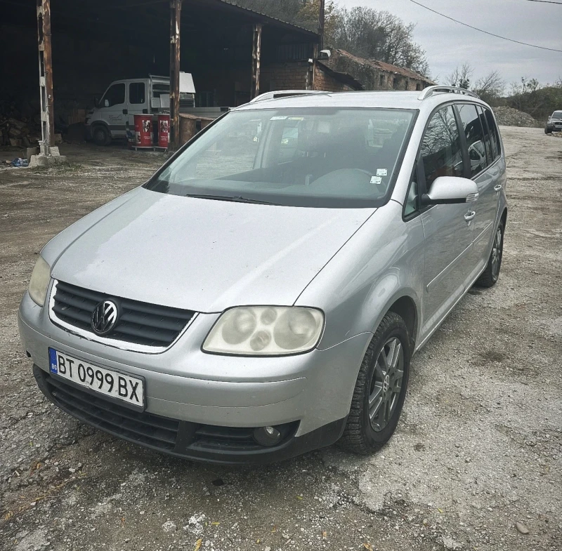 VW Touran, снимка 1 - Автомобили и джипове - 48065066