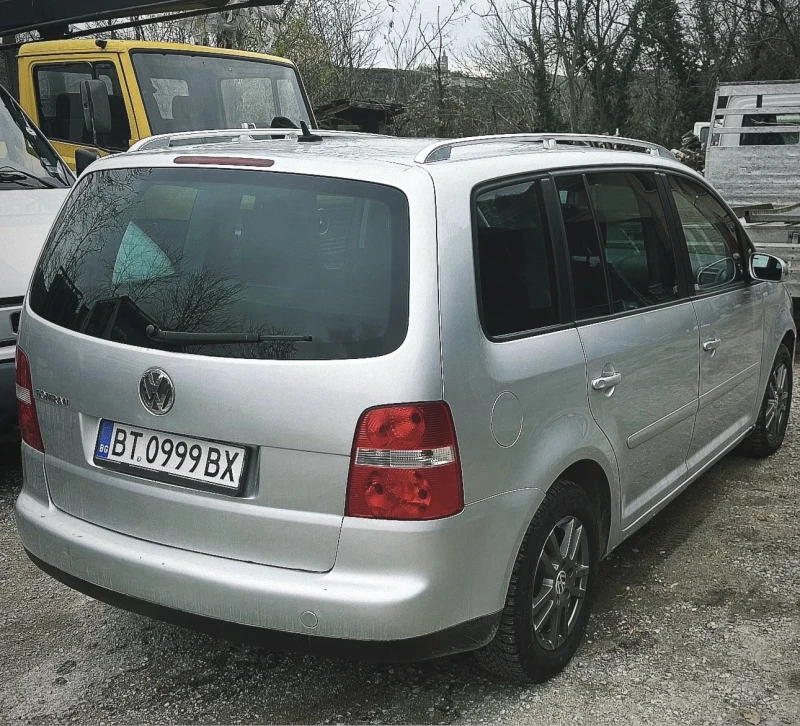 VW Touran, снимка 3 - Автомобили и джипове - 48065066