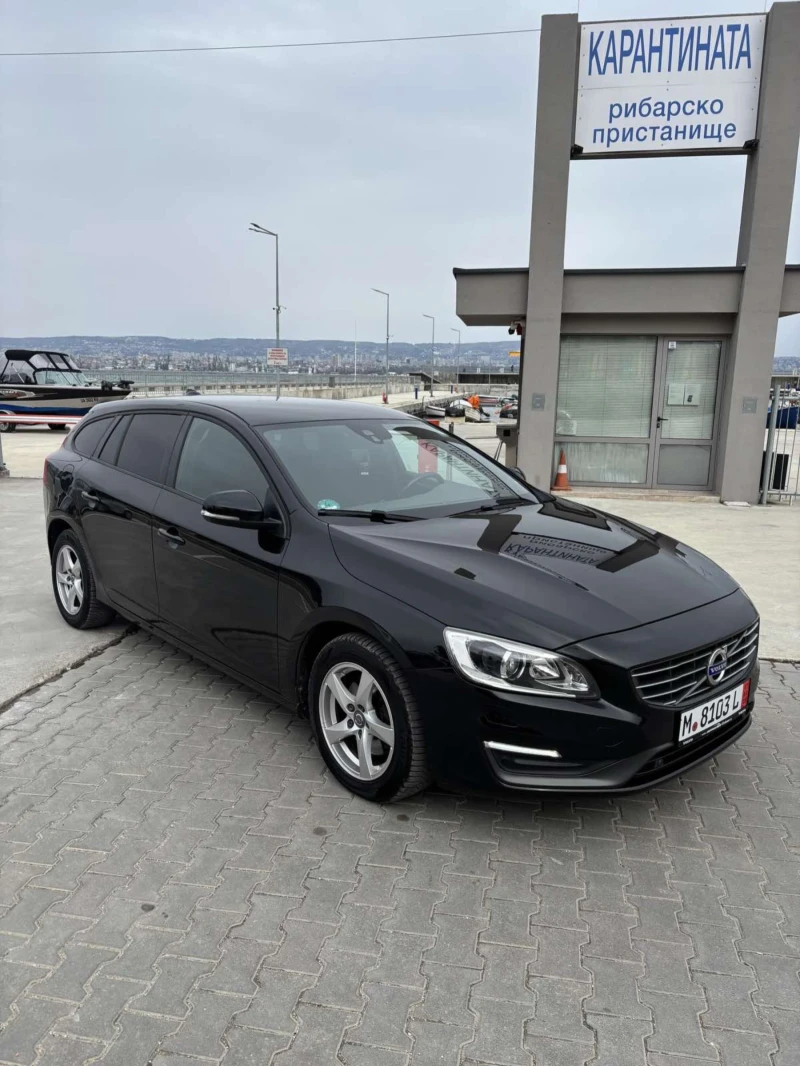 Volvo V60 Business edition , снимка 1 - Автомобили и джипове - 48685127