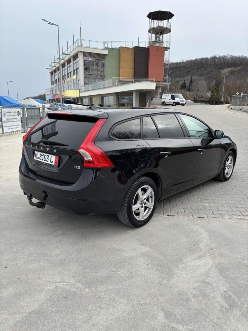 Volvo V60 Business edition , снимка 5 - Автомобили и джипове - 48685127