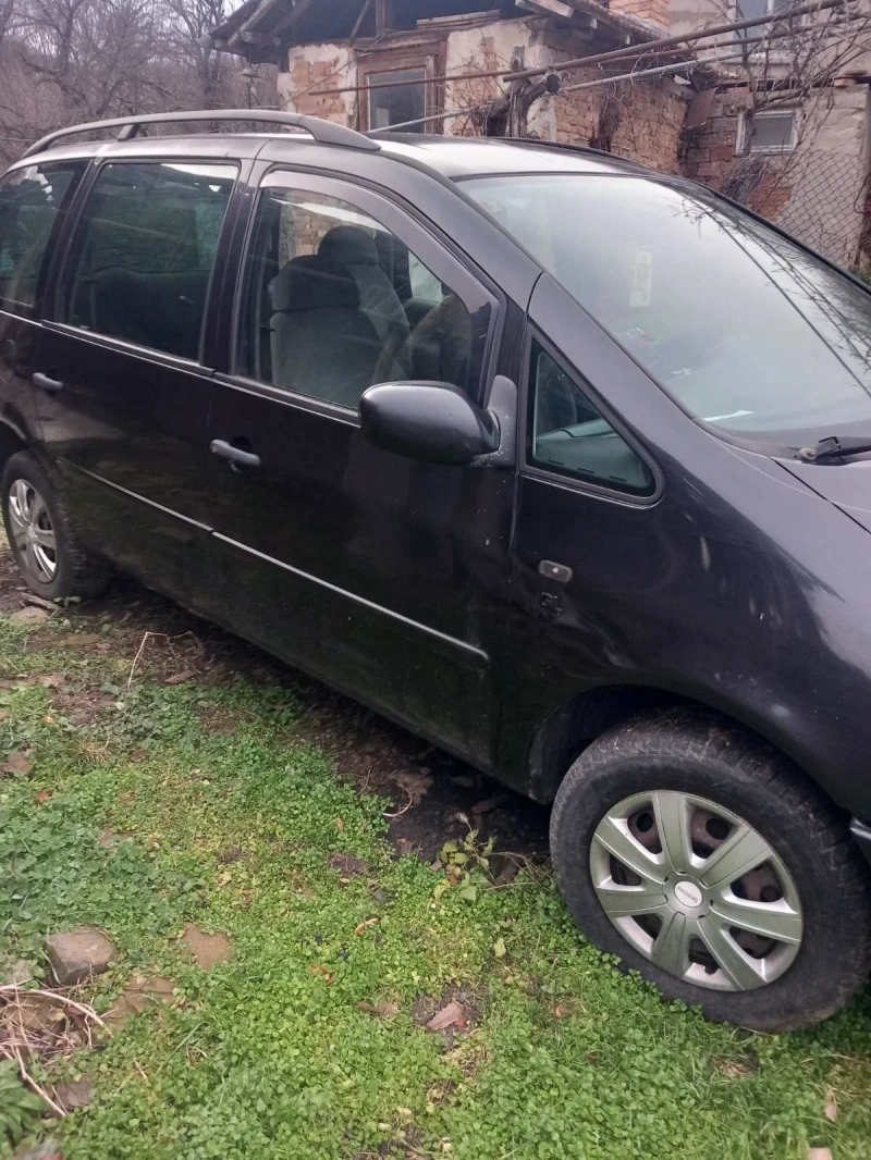 VW Sharan 1.9 110 , снимка 4 - Автомобили и джипове - 48695357