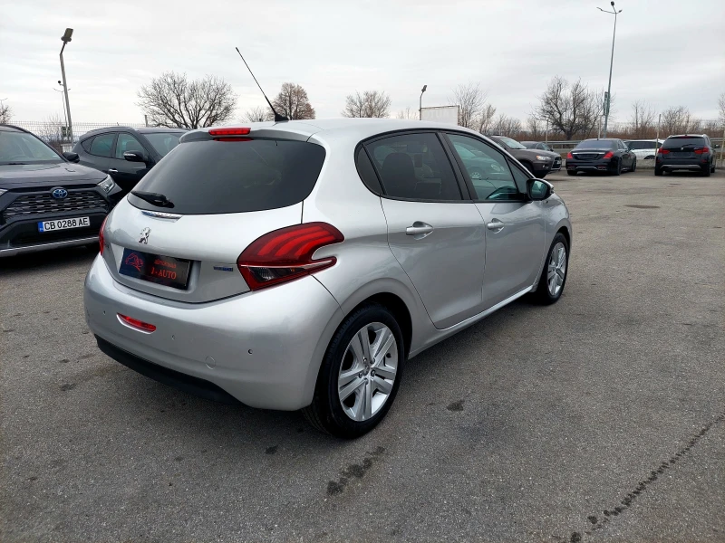 Peugeot 208 1.6 BLUE HDI НАВИ , снимка 2 - Автомобили и джипове - 48985626