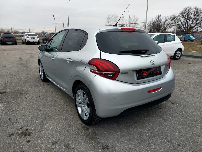 Peugeot 208 1.6 BLUE HDI НАВИ , снимка 3 - Автомобили и джипове - 48985626