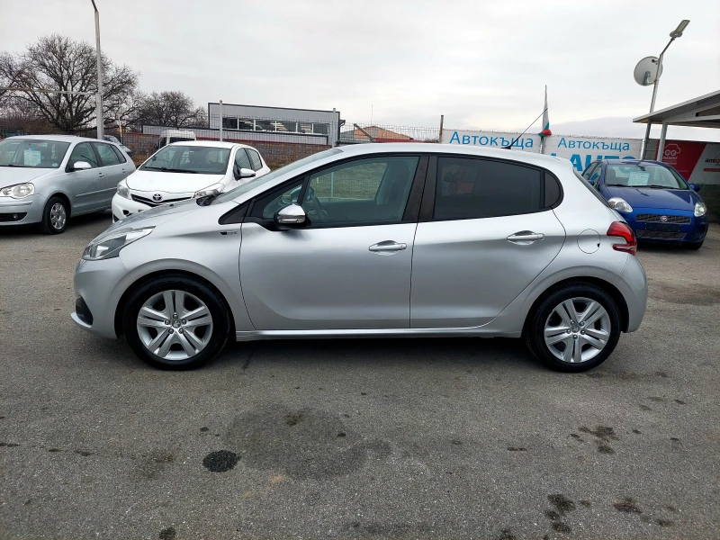 Peugeot 208 1.6 BLUE HDI НАВИ , снимка 4 - Автомобили и джипове - 48985626