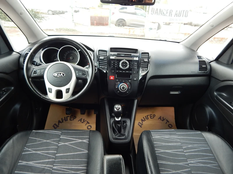 Kia Venga 1.6i* КАТО НОВА* , снимка 12 - Автомобили и джипове - 49494392