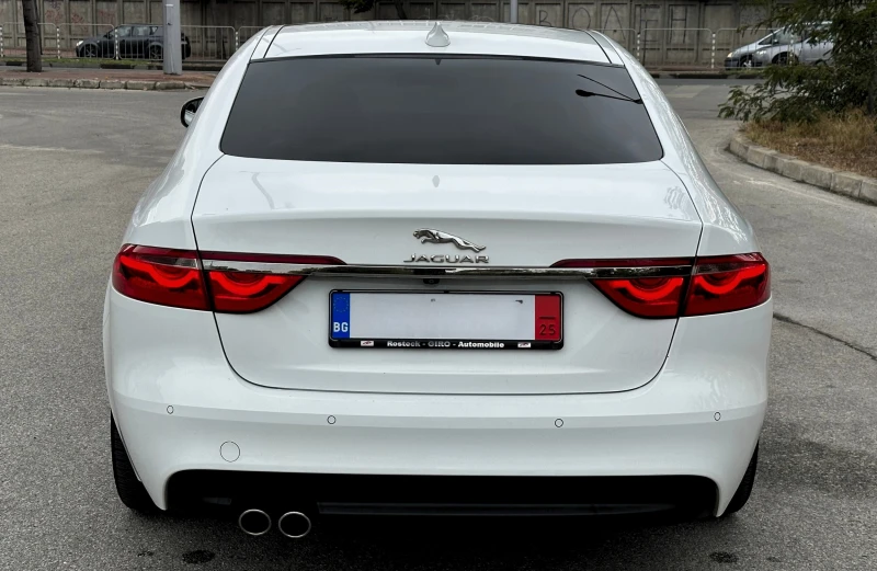Jaguar Xf 2.0D | ВСИЧКИ ЕКСТРИ | ЛИЗИНГ, снимка 6 - Автомобили и джипове - 52291108